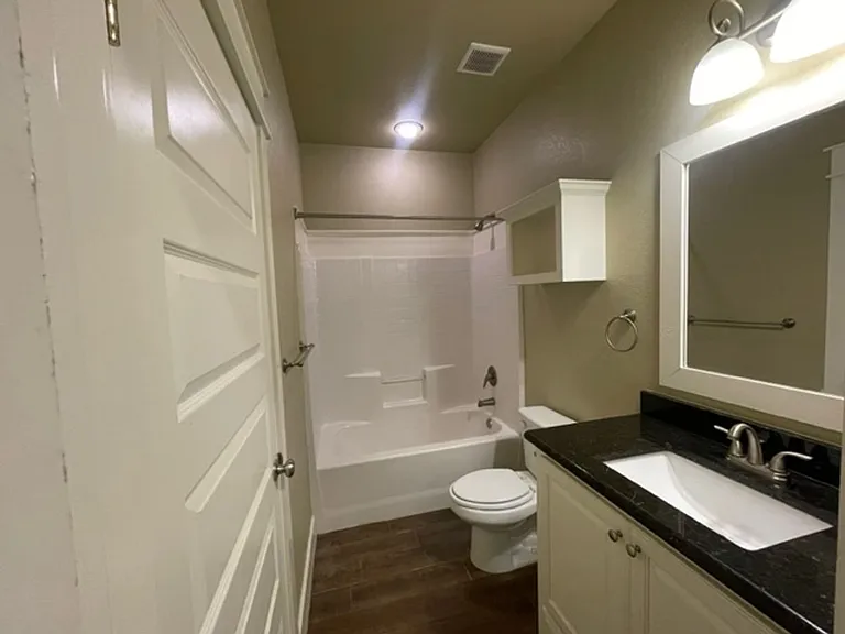 1041 Cabernet Dr — Photo 10