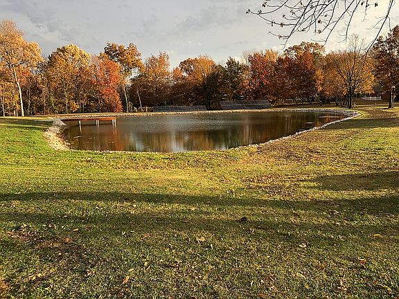 1/2 Acre m/l stocked pond