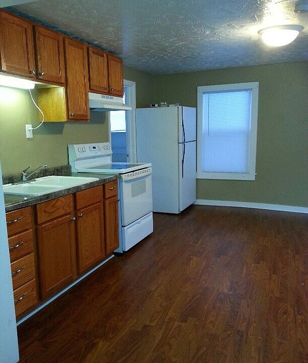 1st image of 732 N Grant St