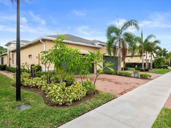12842 SW Lake Fern Circle, Port St Lucie, FL 34987