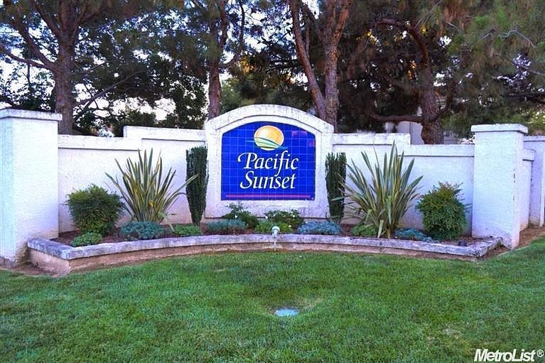 1st image of 3111 Beachcomber Dr E #1052
