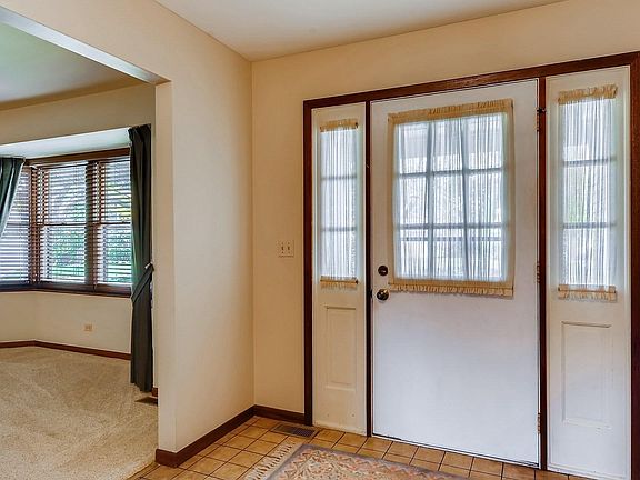 2nd image of 1855 W Parkside Dr