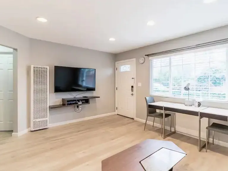 179 Fair Oaks Ave — Photo 5