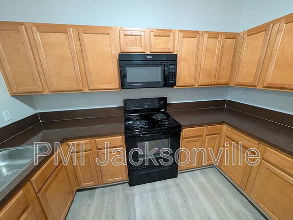 2nd image of 3960 Kirkpatrick Cir APT 2