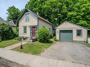 29 Main St, Montague, MA 01351