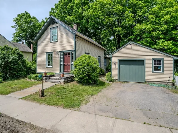 29 Main St, Montague, MA 01351