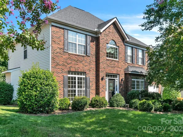 204 Riverfront Pkwy, Mount Holly, NC 28120