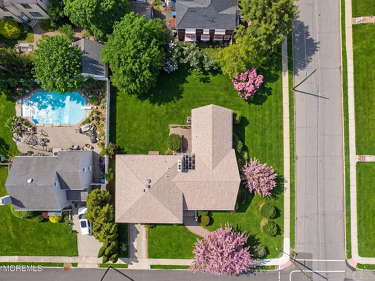 33 Beryl St — Photo 43