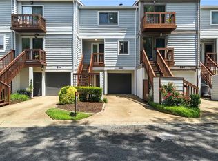 232 Mill Point Dr, Hampton, VA 23669