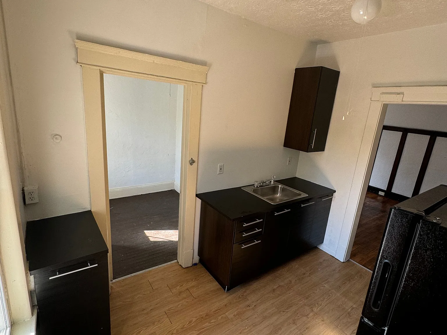 2 bed, 950 sqft, $1,199 — Photo 2