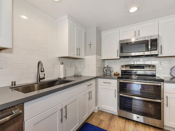 4th image of 500 N St Unit 1403