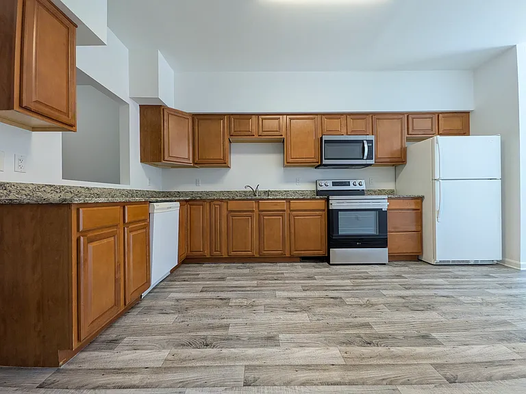 310 Del Rhodes Ave #A — Photo 9