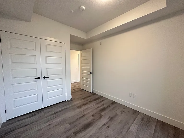 1101 Lackner Pl #411 — Photo 8