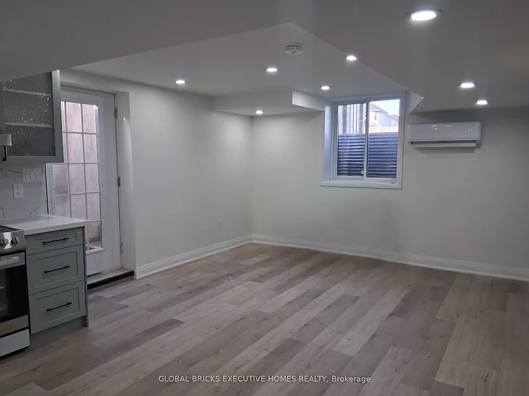 82 Jack Potts Way #BASEMENT — Photo 7