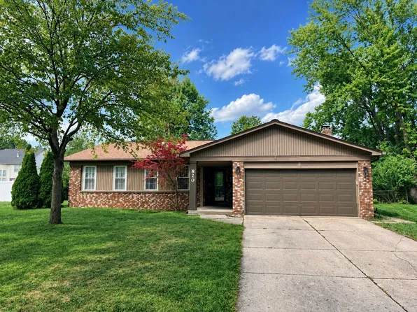 820 Huntsford Dr, Troy, MI 48084