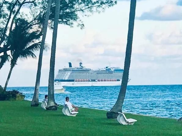 2620 SE 21st Street, Fort Lauderdale, FL 33316