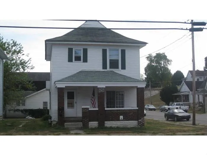 1030 17th St photo 1