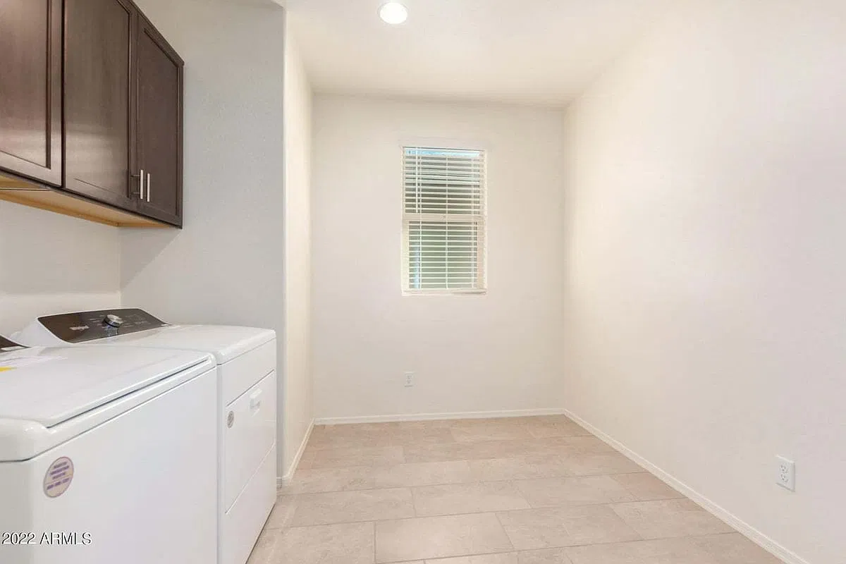 20620 N Verbena Ln — Photo 2