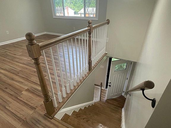 5th image of 4521 Kenwood Dr