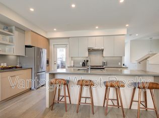 3719 Woodsdale Rd #2, Lake Country, BC V4V1X2