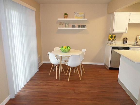 4th image of 1225 NE 51st Ave #55