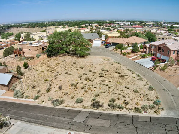 13708 Poinsettia Ct SE, Albuquerque, NM 87123