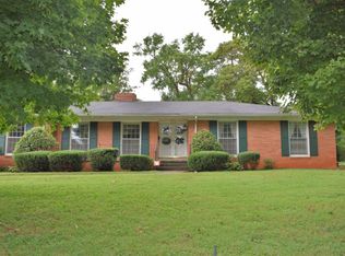 403 Sunset Cir, Franklin, KY 42134