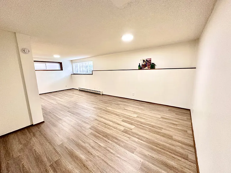 4267 Woodland Park Ave N #1 — Photo 2