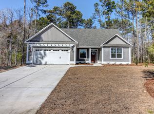 100 Hickory Cir, Hampstead, NC 28443