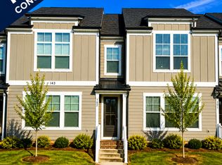 143 Carriage Club Dr #102, Mooresville, NC 28117