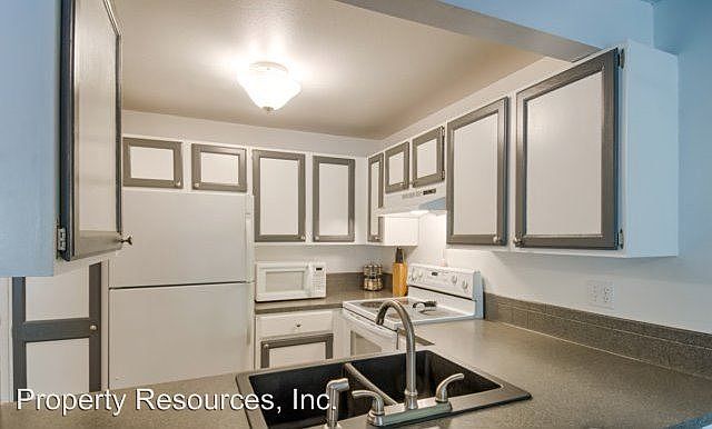 2nd image of 2126 Meadow Ct