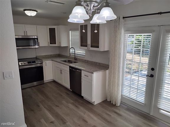 5th image of 4072 Bluefish Dr SE