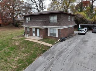 11 Nottingham Ln, Belleville, IL 62223