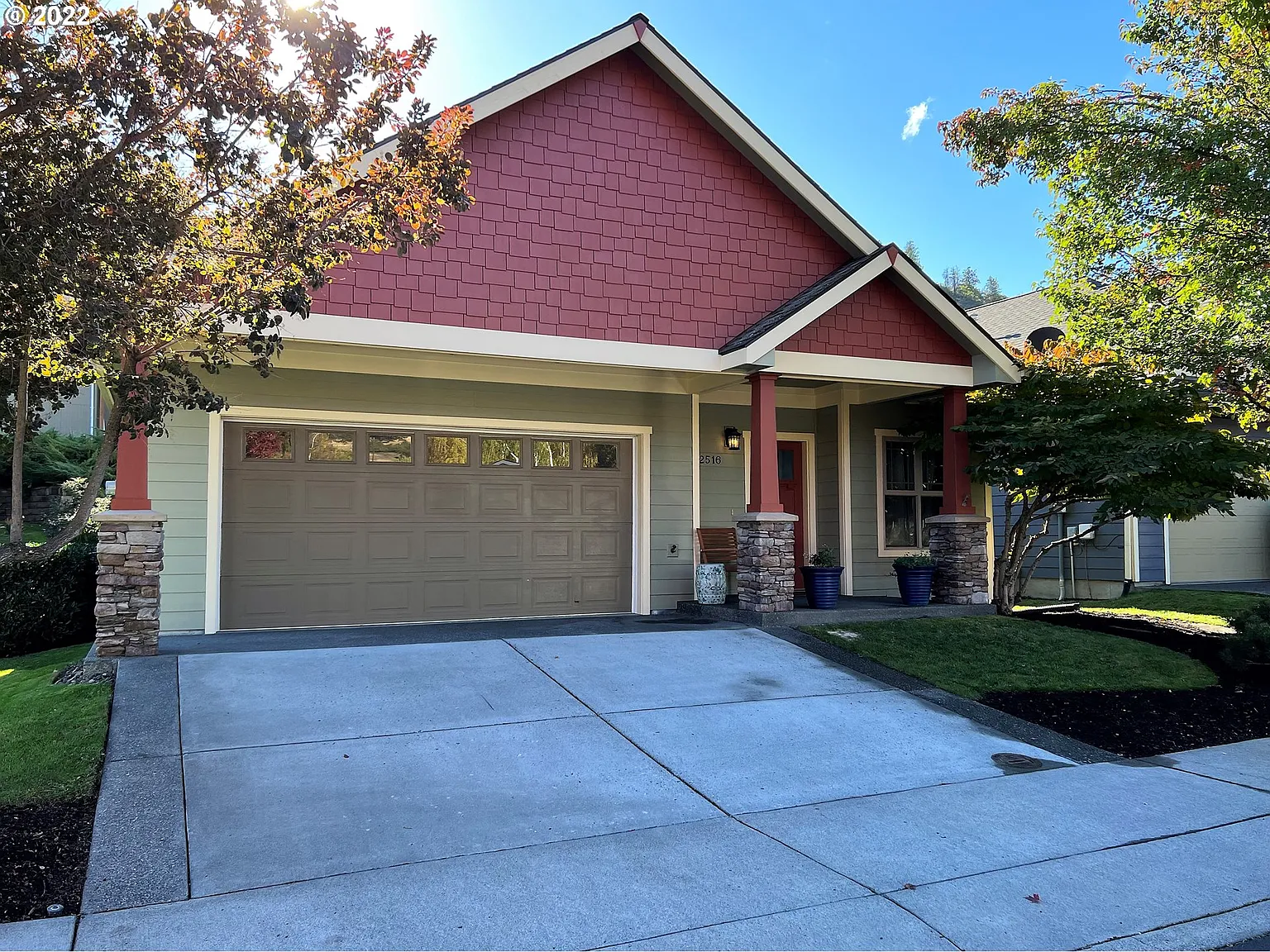 2516 Wright St photo 1