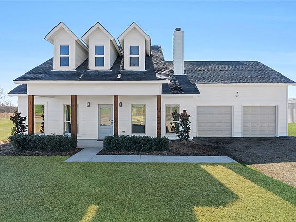 3rd image of 846 Old Tioga Rd