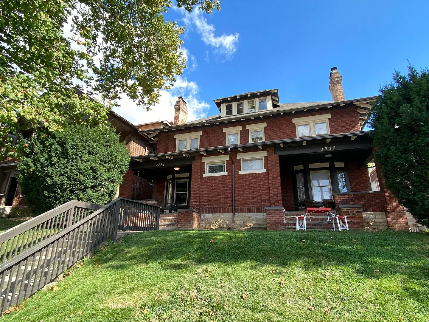 Summit St 1772-1774 NCR — Photo 1
