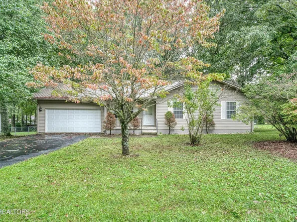 18 Tulip Dr, Crossville, TN 38555