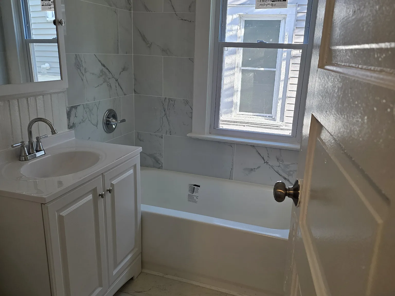 563 Humboldt Pkwy — Photo 2