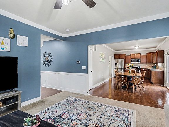 5th image of 527 Cliffwood Ave