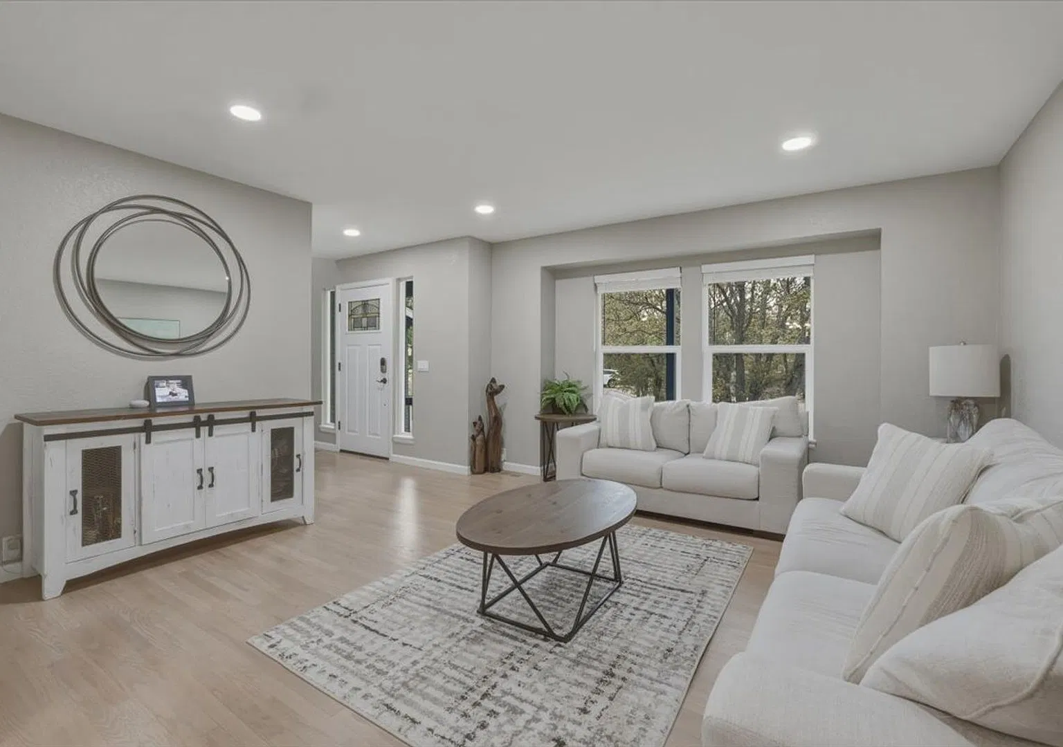 Mountain Views & Modern Comfort | Spacious 5BR Home in Cheyenne Mountain — Photo 3