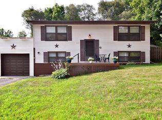 1833 Ladonna Ln, Faribault, MN 55021