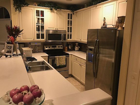 Kitchen all new stainless 