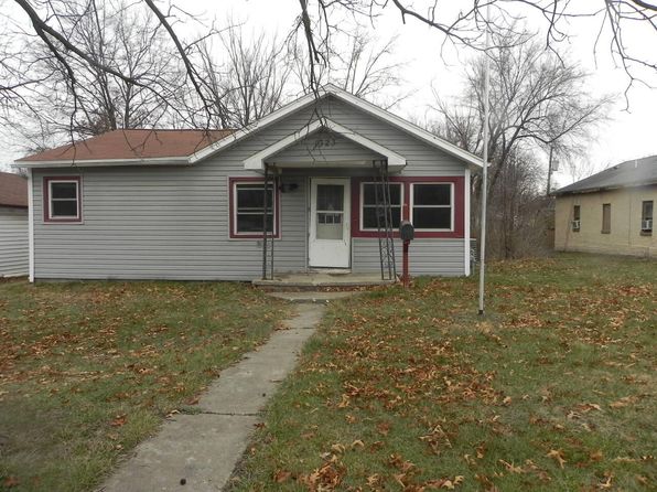 1323 Henry St, Moberly, MO 65270