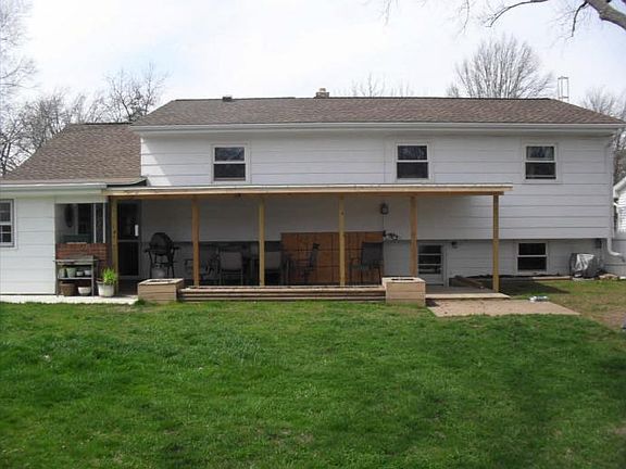 5th image of 1144 Chalet Dr
