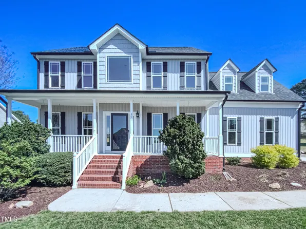 357 Riverwood Dr, Clayton, NC 27527