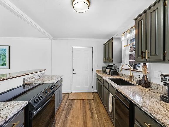 5th image of 7 Cummings Ln