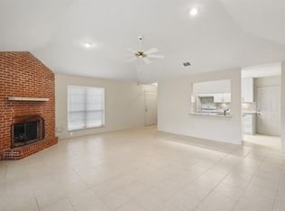 10834 Lynbrook Dr APT B, Houston, TX 77042