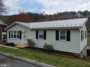 915 Harding Ave, Cumberland, MD 21502
