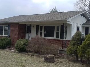 107 McGinnis St, Energy, IL 62933