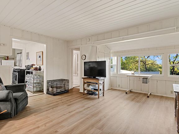 5th image of 6641 Ribbon Ln